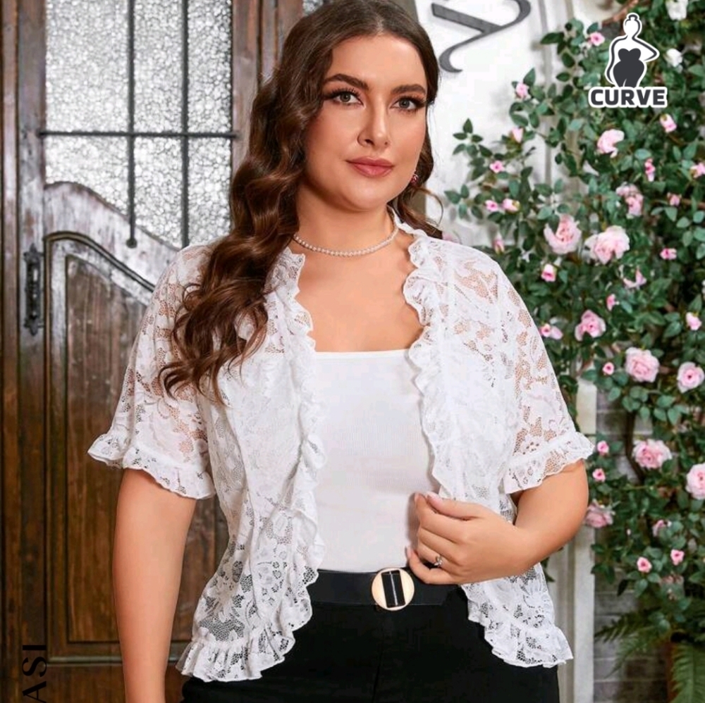Shein white lace jacket size 3x/18